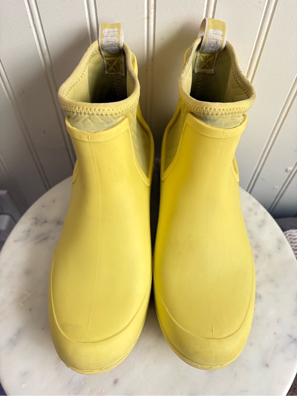 UGG Chelsea Ankle Rain Boots Women’s 6 Yellow Rubber Outdoors Autumn Winter Boho - Picture 8 of 10